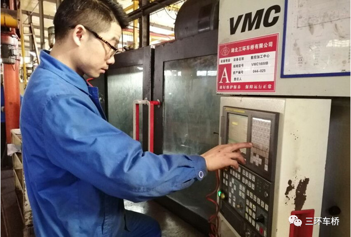 為車橋“復工保市場者”點贊　---記機加車間陳凱